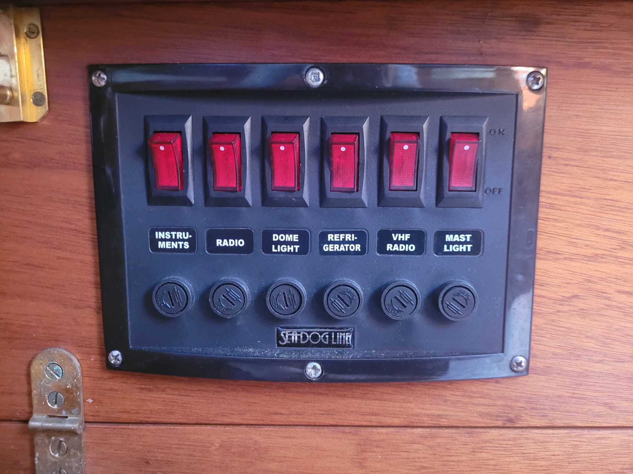 foto: 5 Albin 27 (ex-zeilboot)