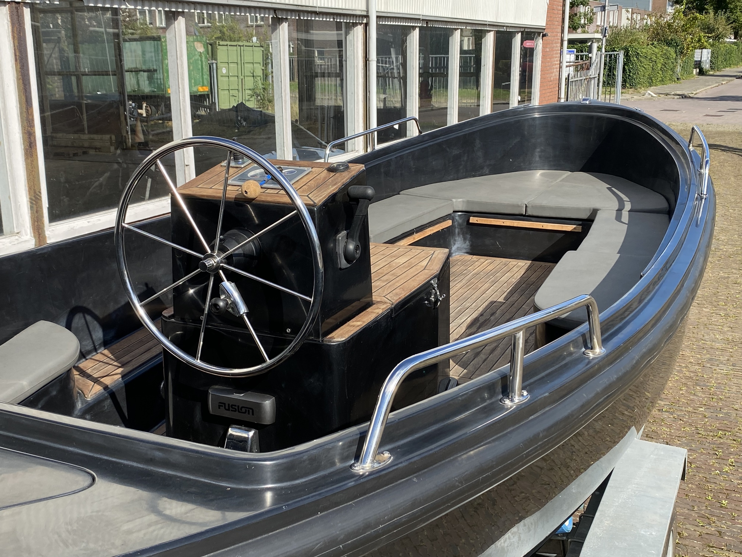 foto: 5 Pleasure Cruise 700