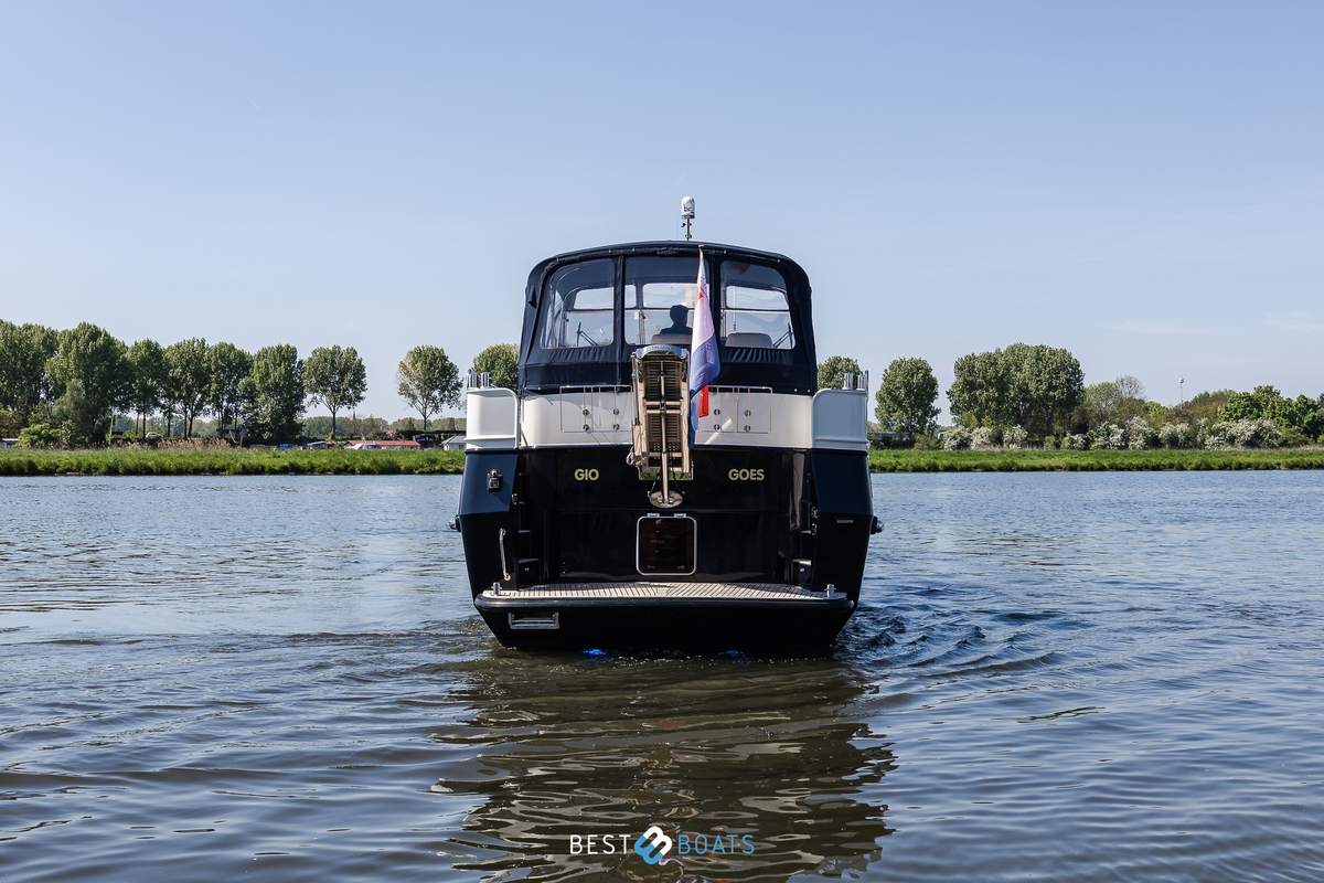 foto: 4 Linssen Grand Sturdy 470 MKIII