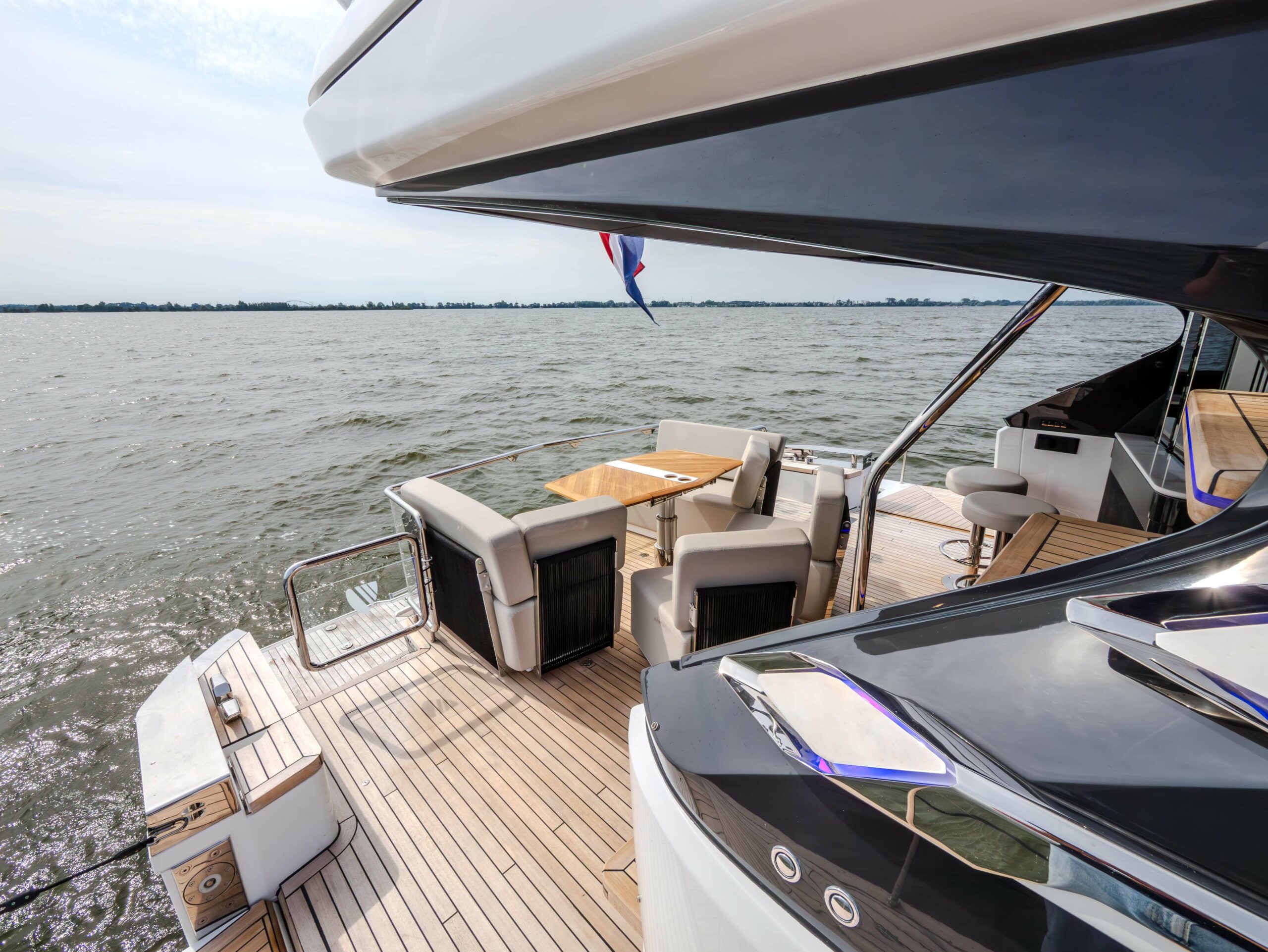 foto: 9 Fairline Squadron 58