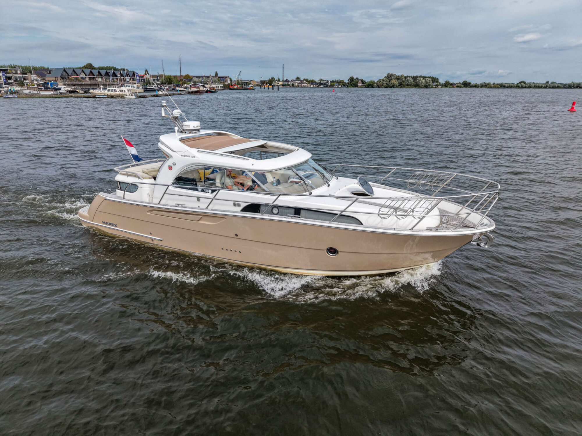 foto: 5 Marex Marex 370 ACC