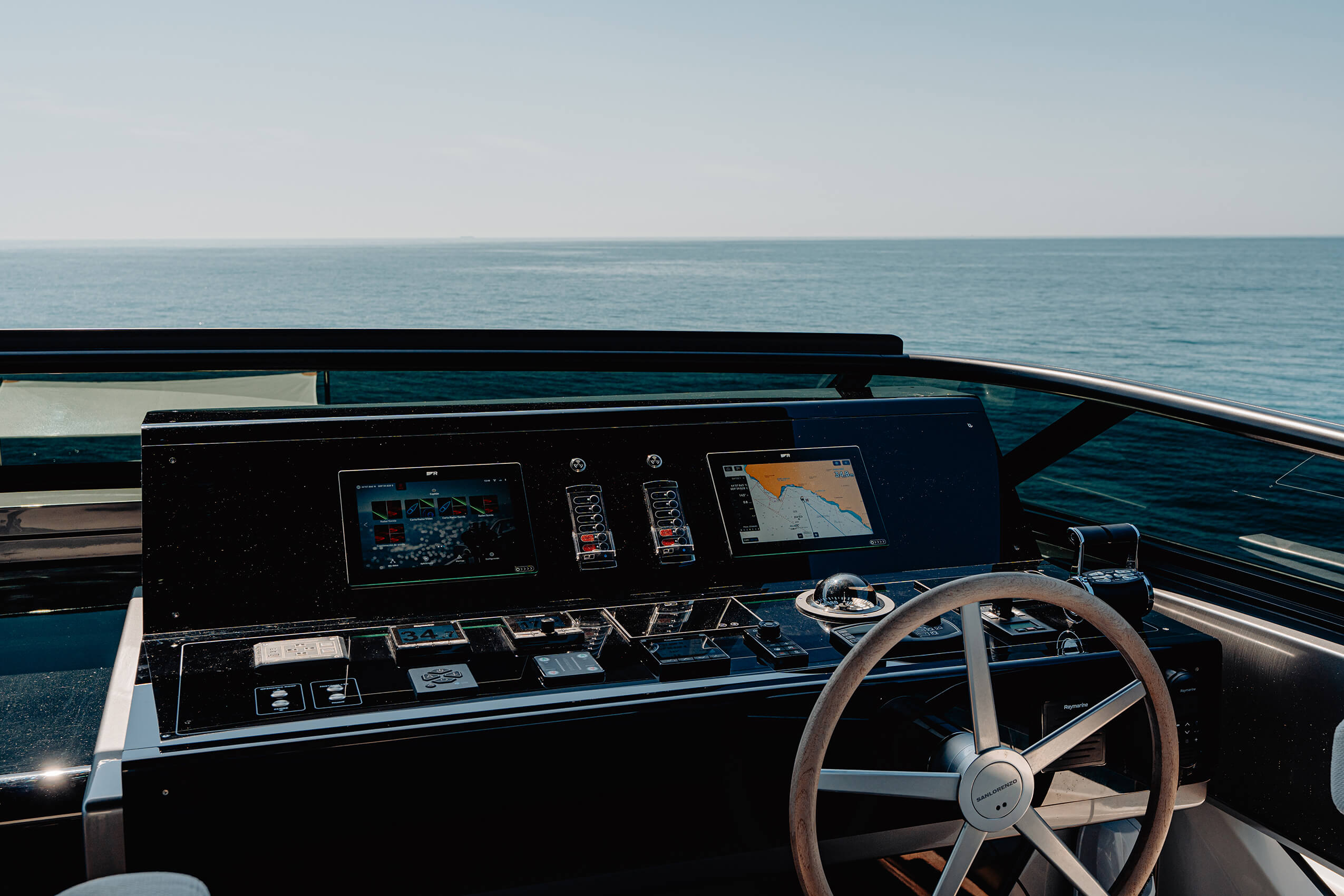 foto: 6 Sanlorenzo SL106A