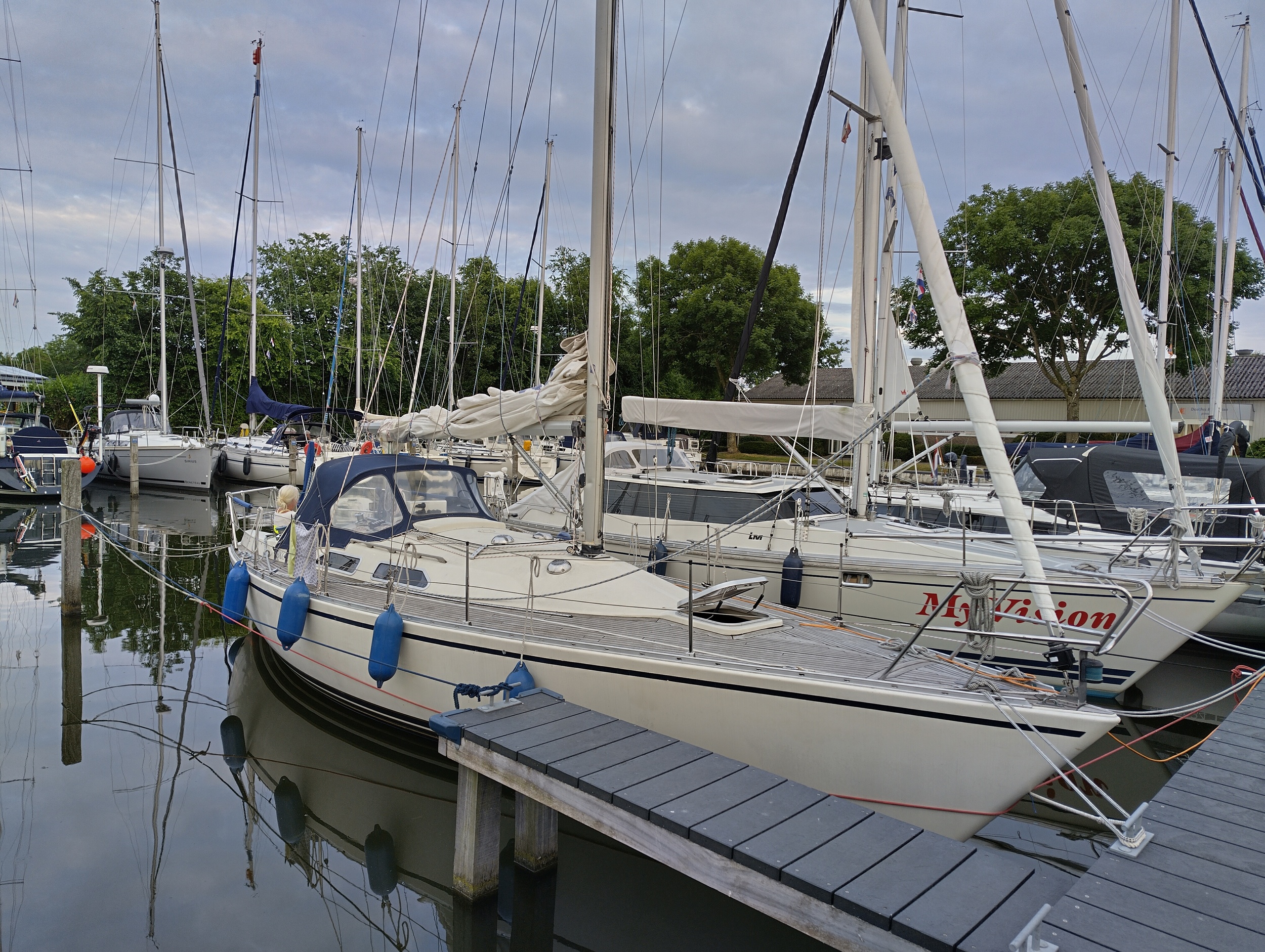 foto: 4 Albin Nova 33