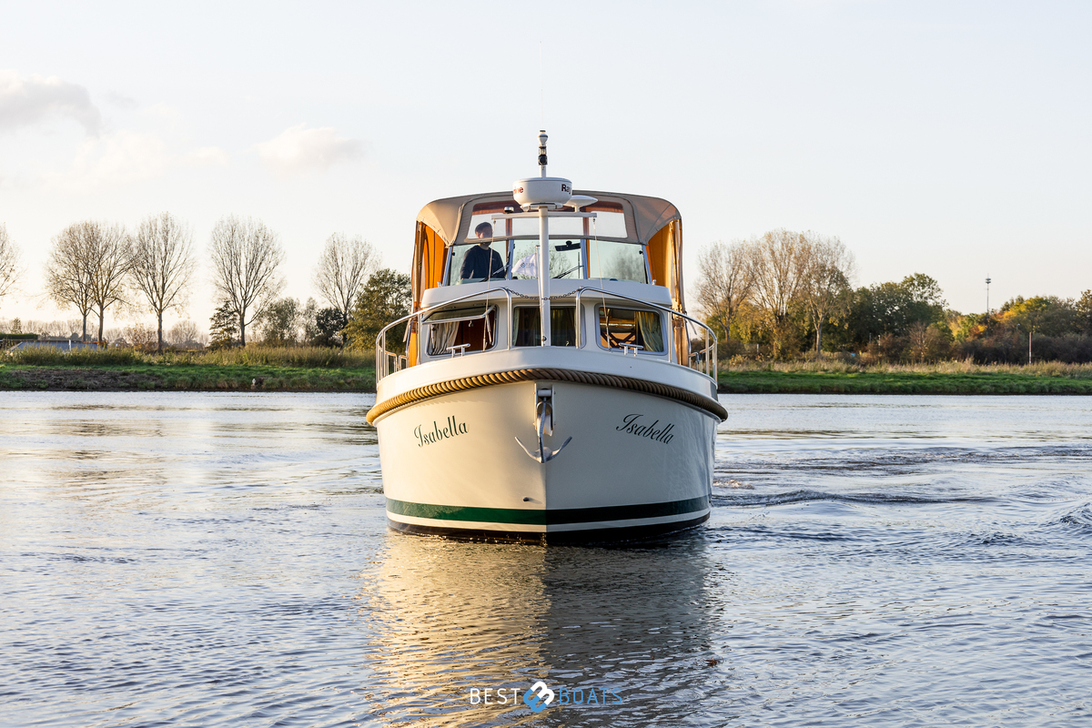 foto: 4 Linssen Grand Sturdy 33.9 AC