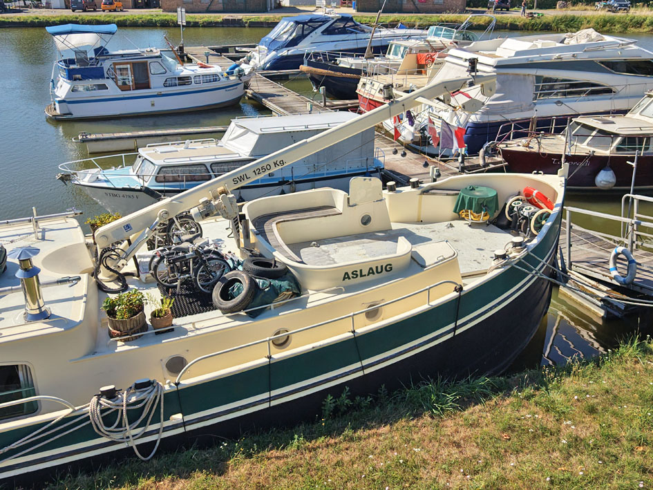 foto: 5 Luxe Motor 24.00, UBC Rijn