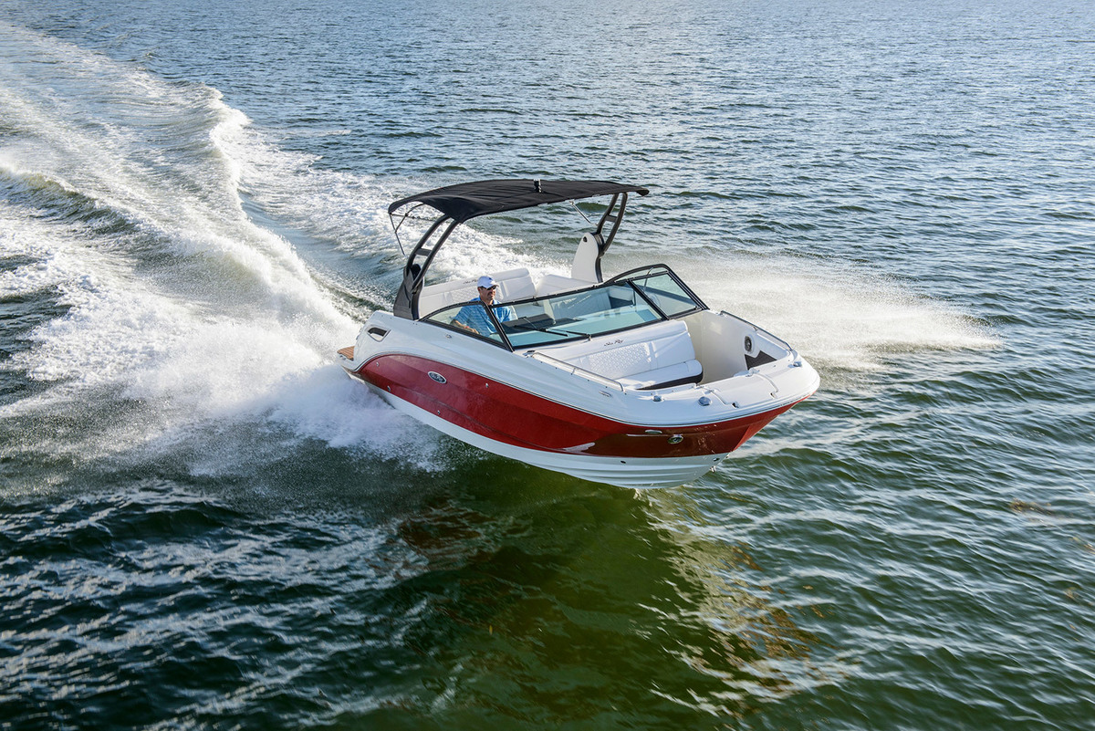foto: 4 Sea Ray SDX 250
