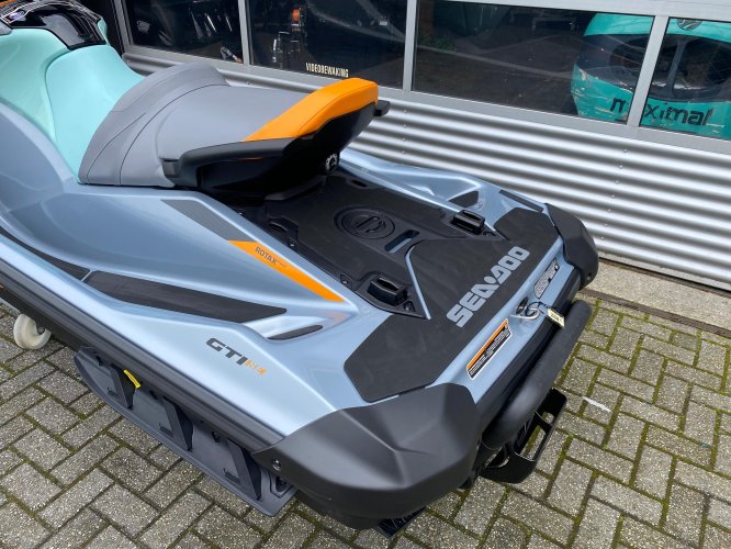 foto: 4 Sea-Doo GTI SE 170