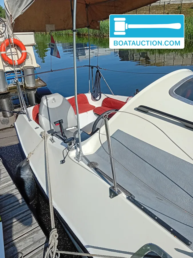 foto: 13 Marine Cox 750
