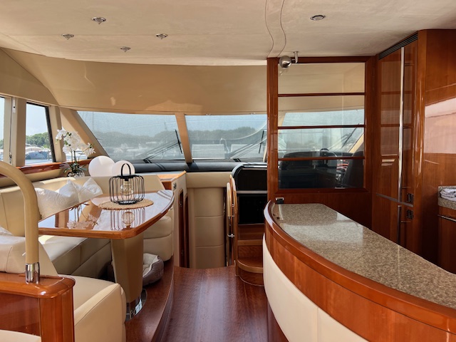 foto: 5 Princess 67 Fly