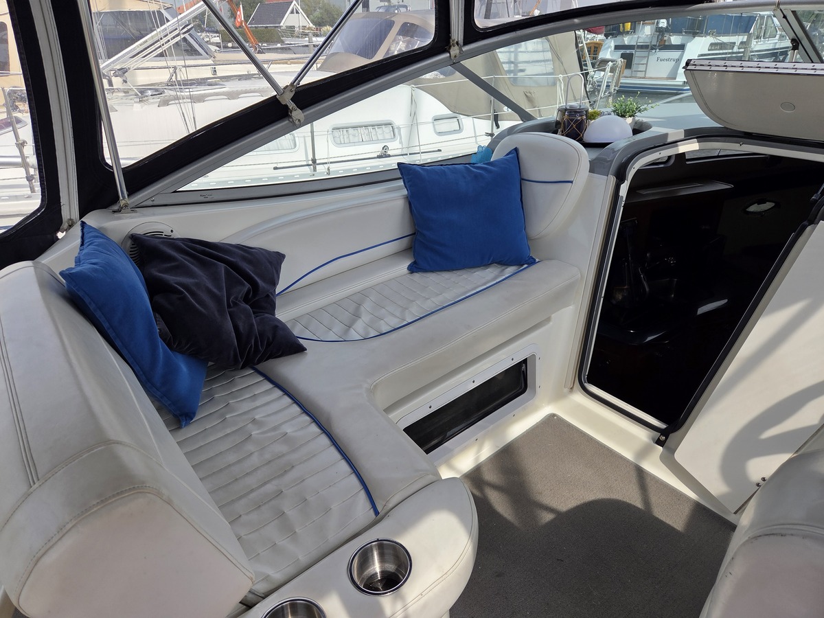 foto: 6 Bayliner 275