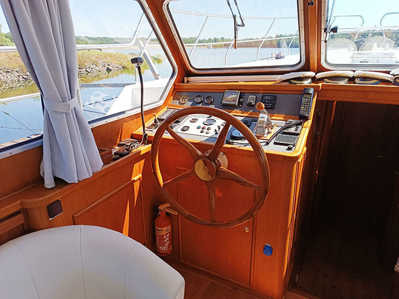 foto: 4 Valk Challanger 42 Flybridge