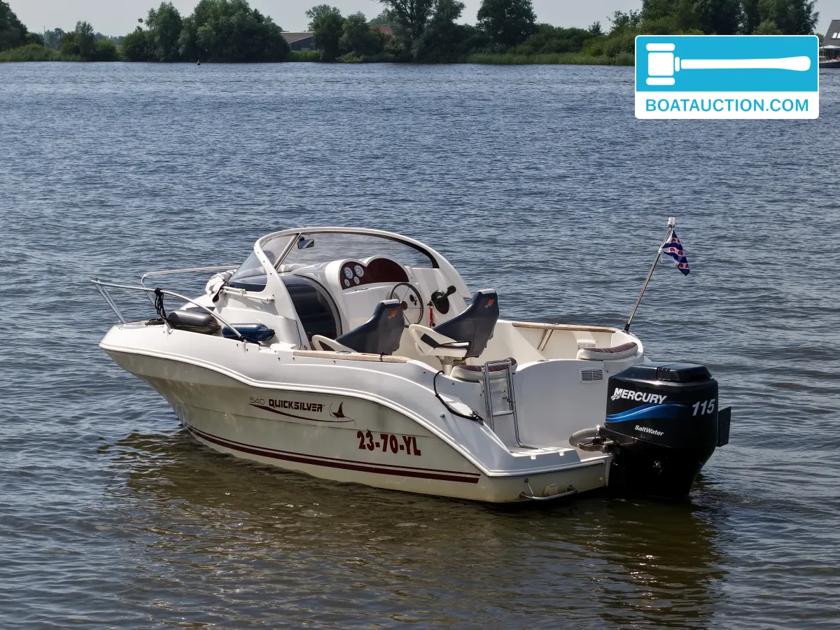 foto: 4 Quicksilver 540 Cabin