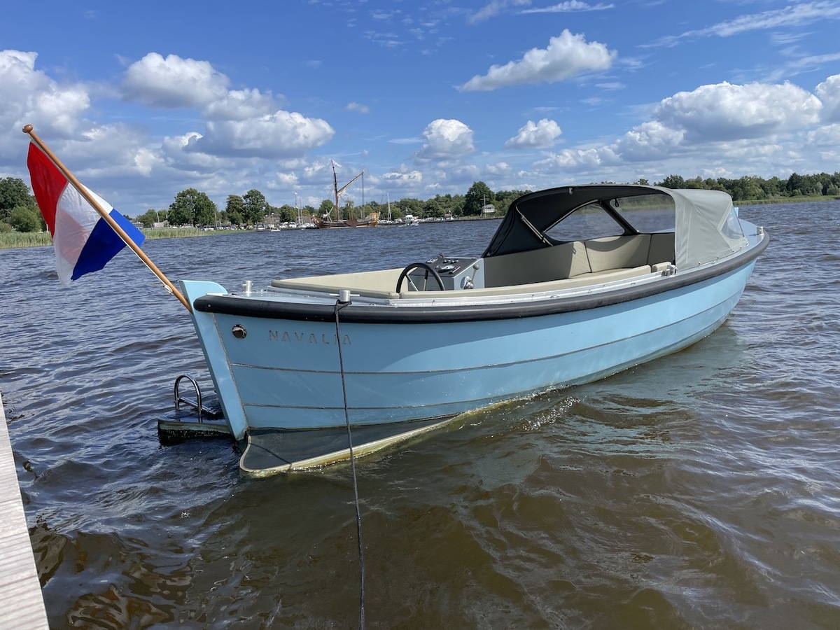 foto: 6 Navalia sloep 700