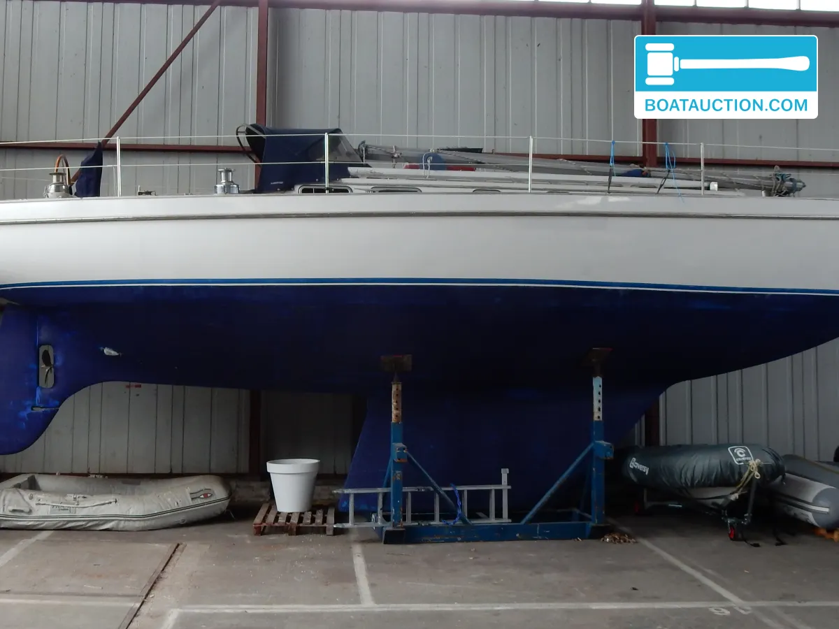 foto: 5 Frans Maas Hawk 42
