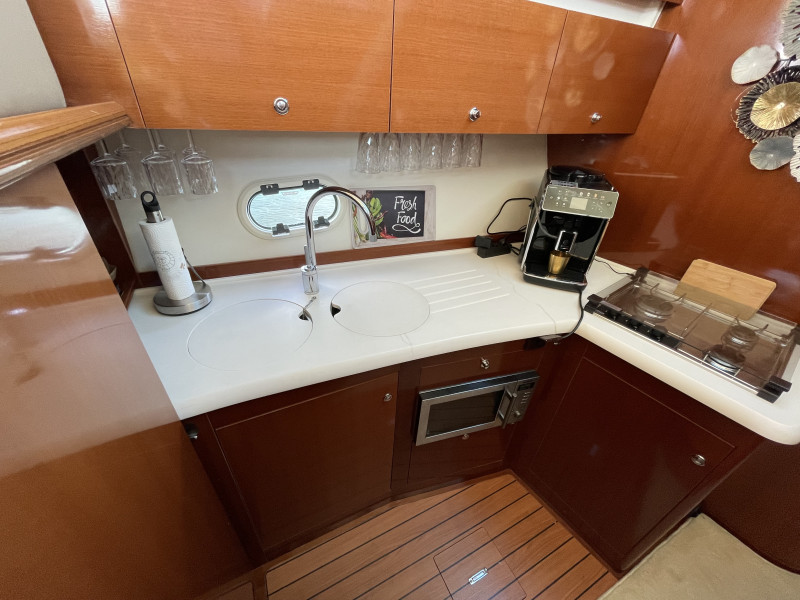 foto: 4 Prestige 42 Fly