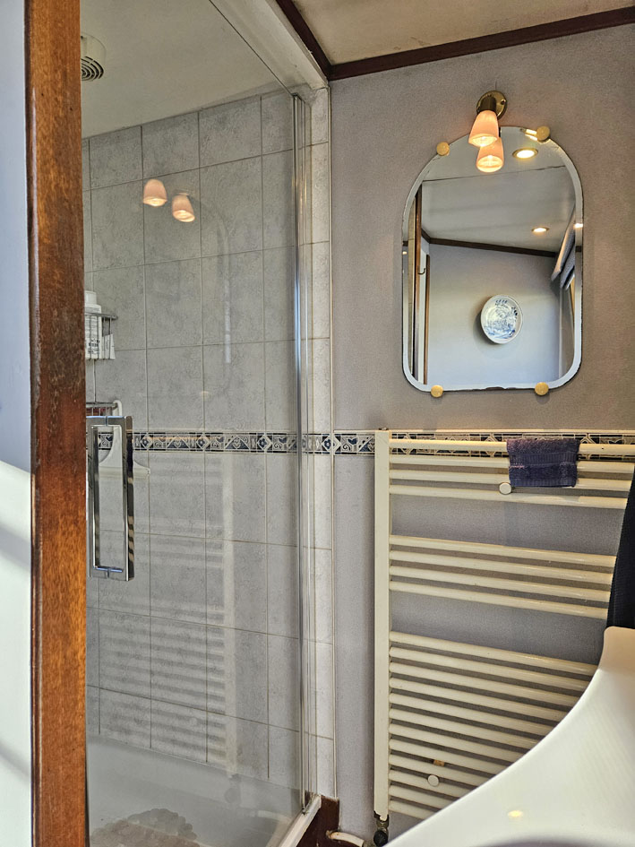 foto: 4 Luxe Motor 23.04 met CBB