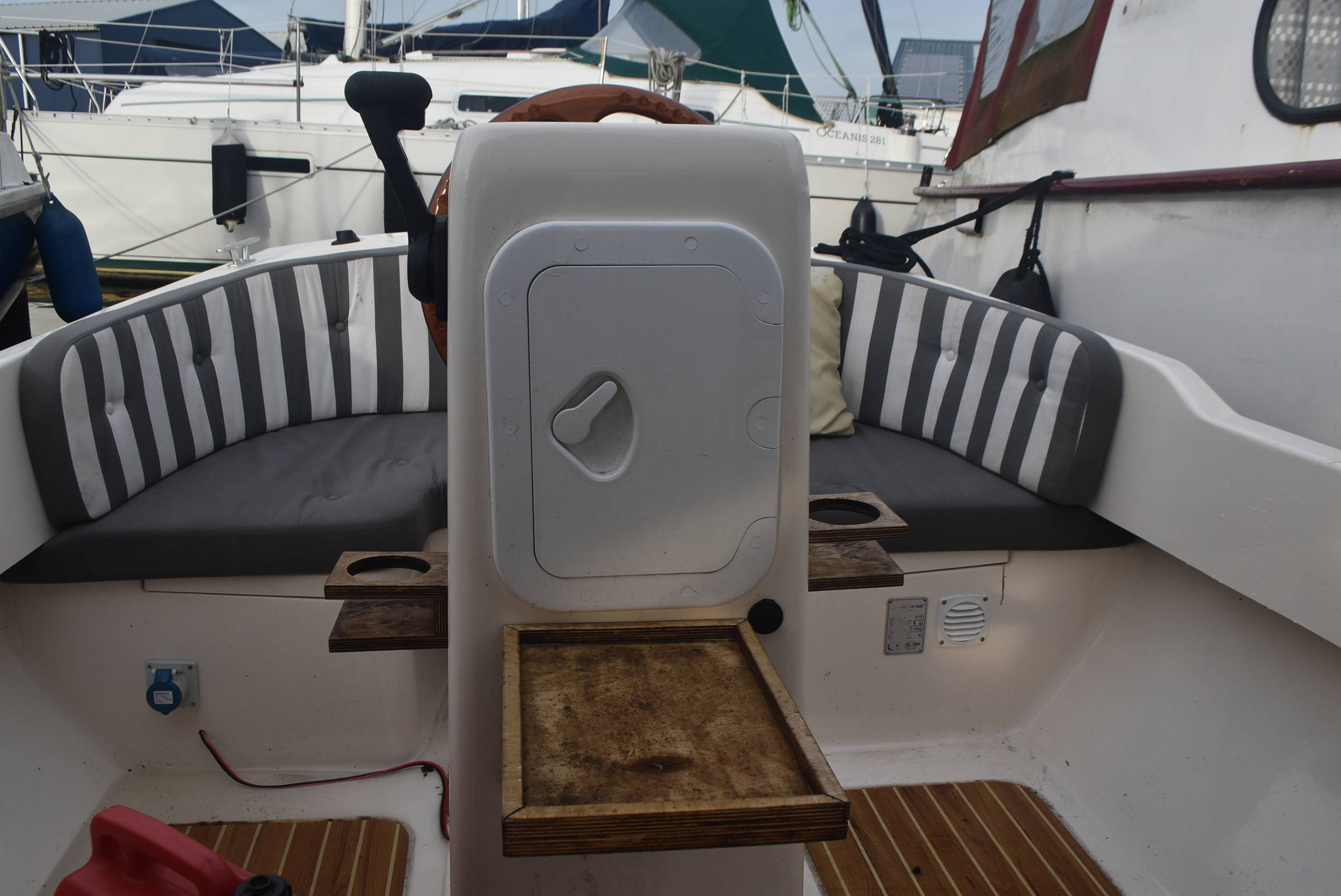 foto: 11 Crescent Allure 517