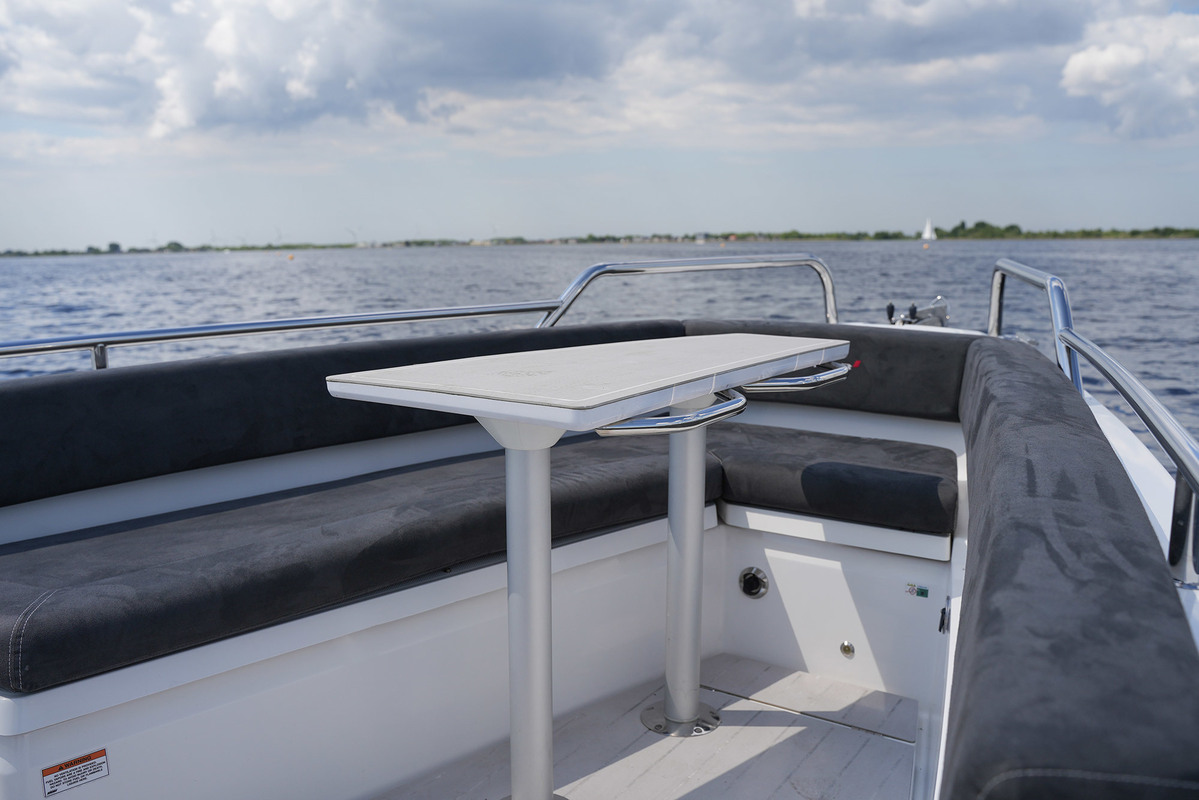 foto: 6 Axopar 28 Cabin