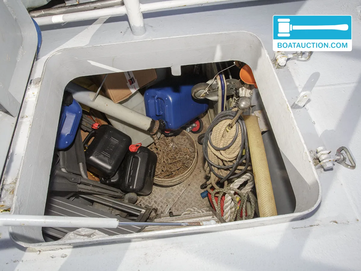 foto: 8 Bateau de patrouille 2300