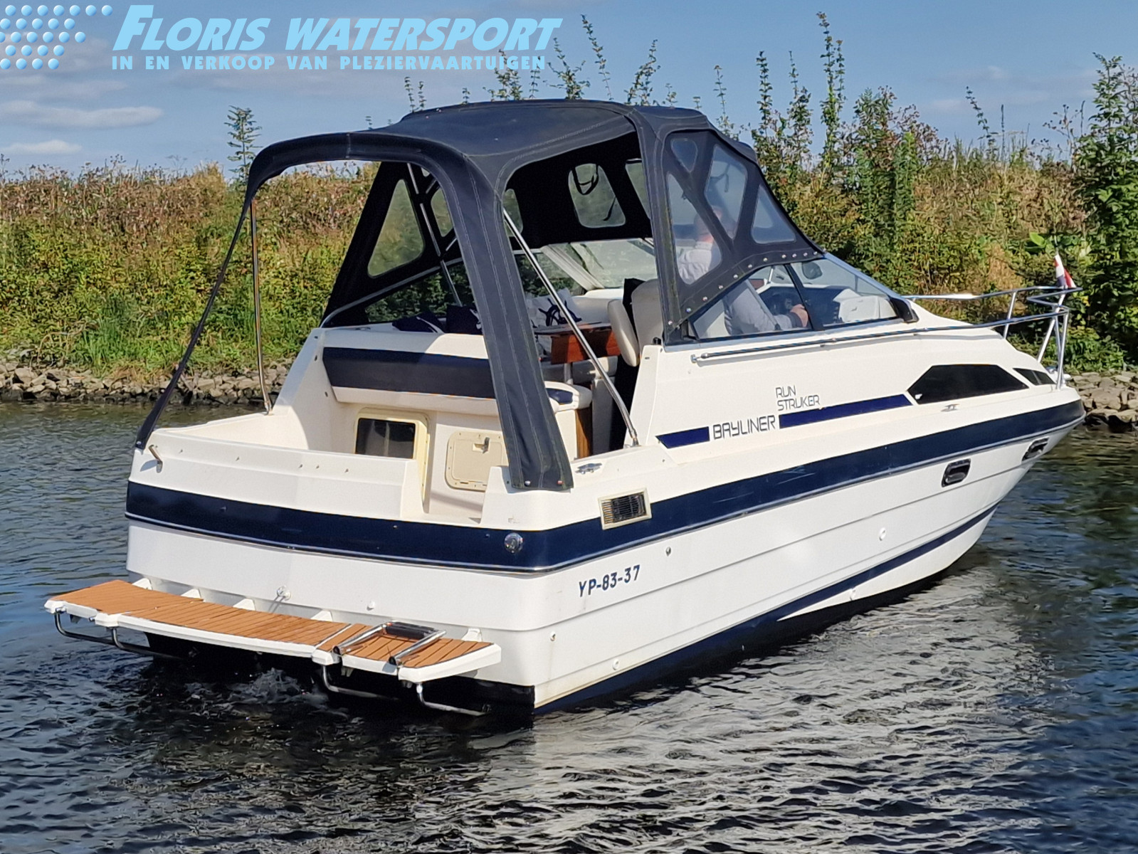 foto: 6 Bayliner 2455 Ciera