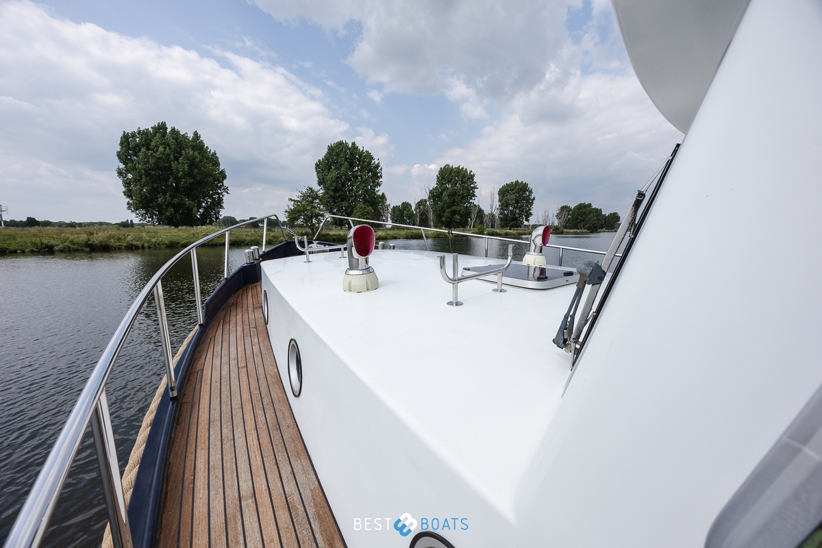 foto: 5 Linssen  Classic Sturdy 400 AC