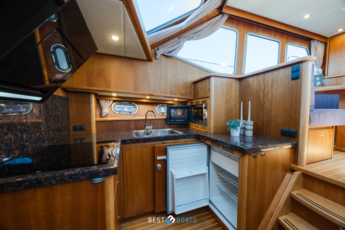 foto: 47 Van Vossen Parade 12.75 AK 