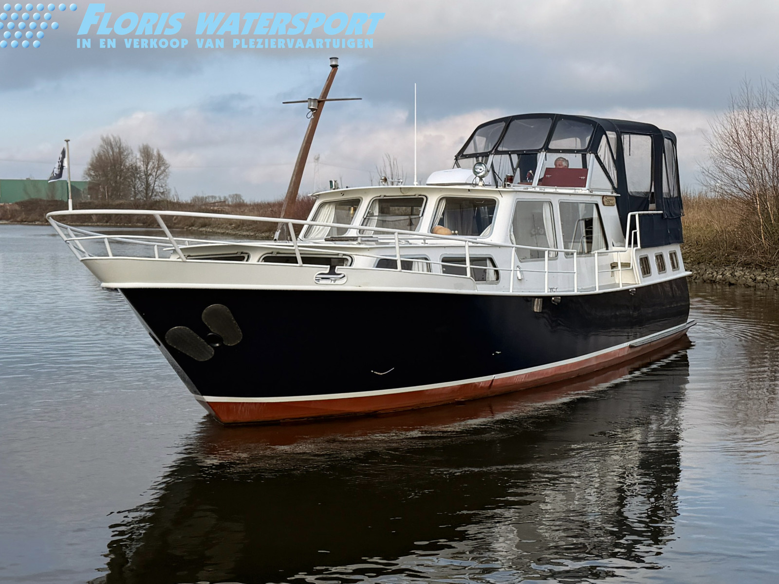 hoofdfoto: 1 Blauwe Hand kruiser 1350 AK