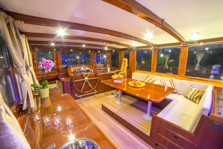 foto: 5 Luxe Motor Cruise 19.75