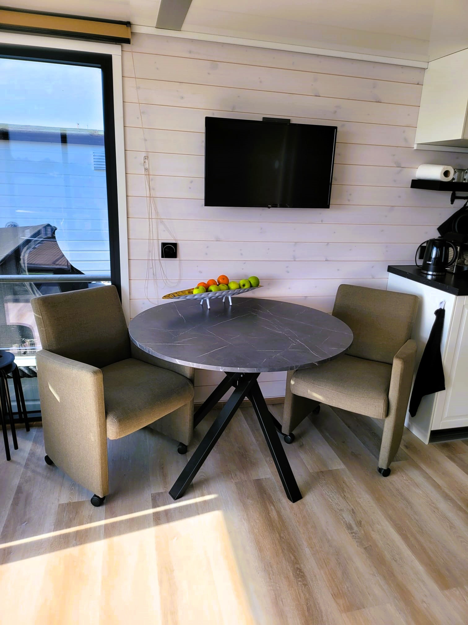 foto: 6 Nordic Season NS 40 Eco 36m2 Houseboat