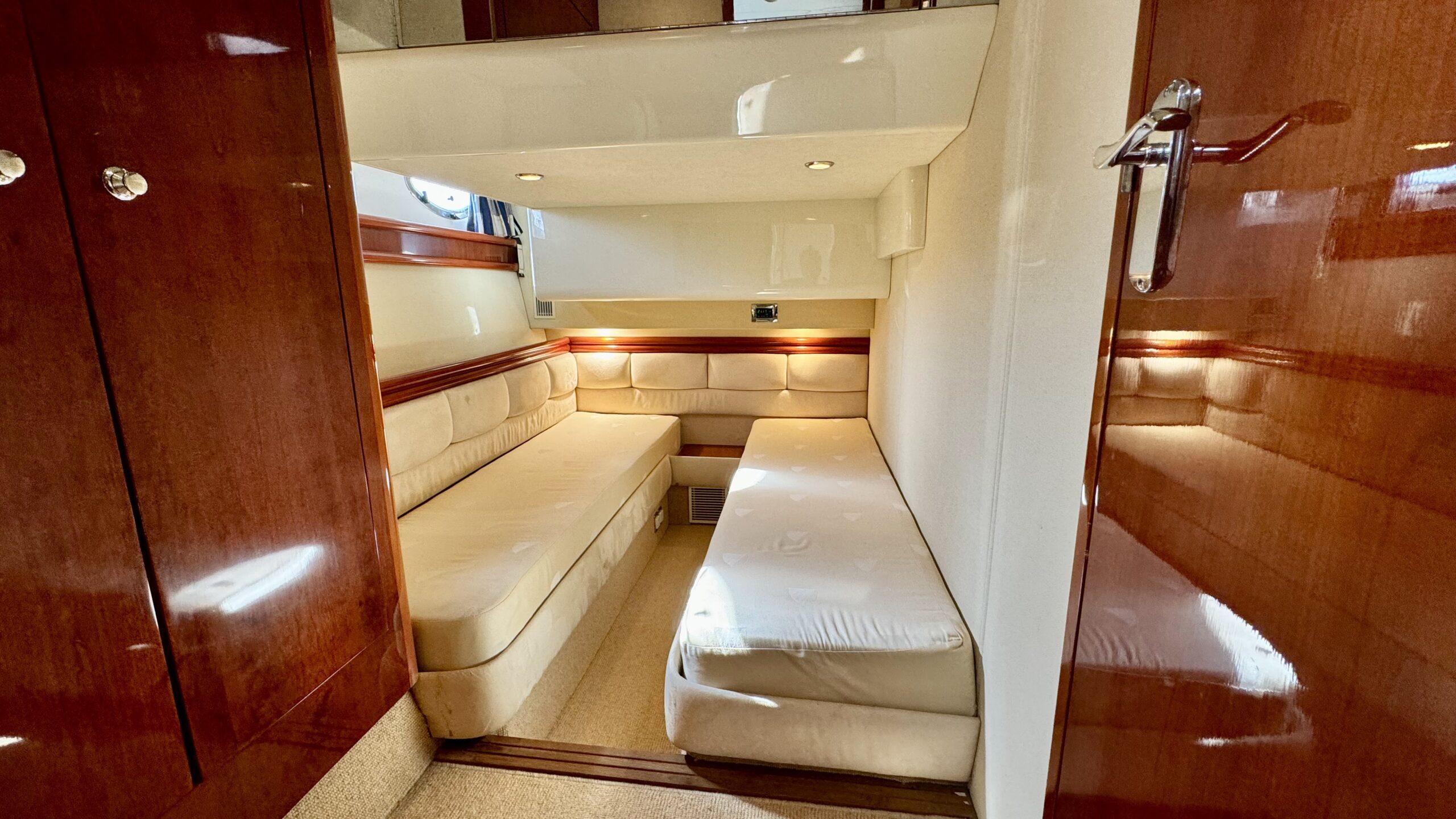 foto: 5 Fairline Phantom 50