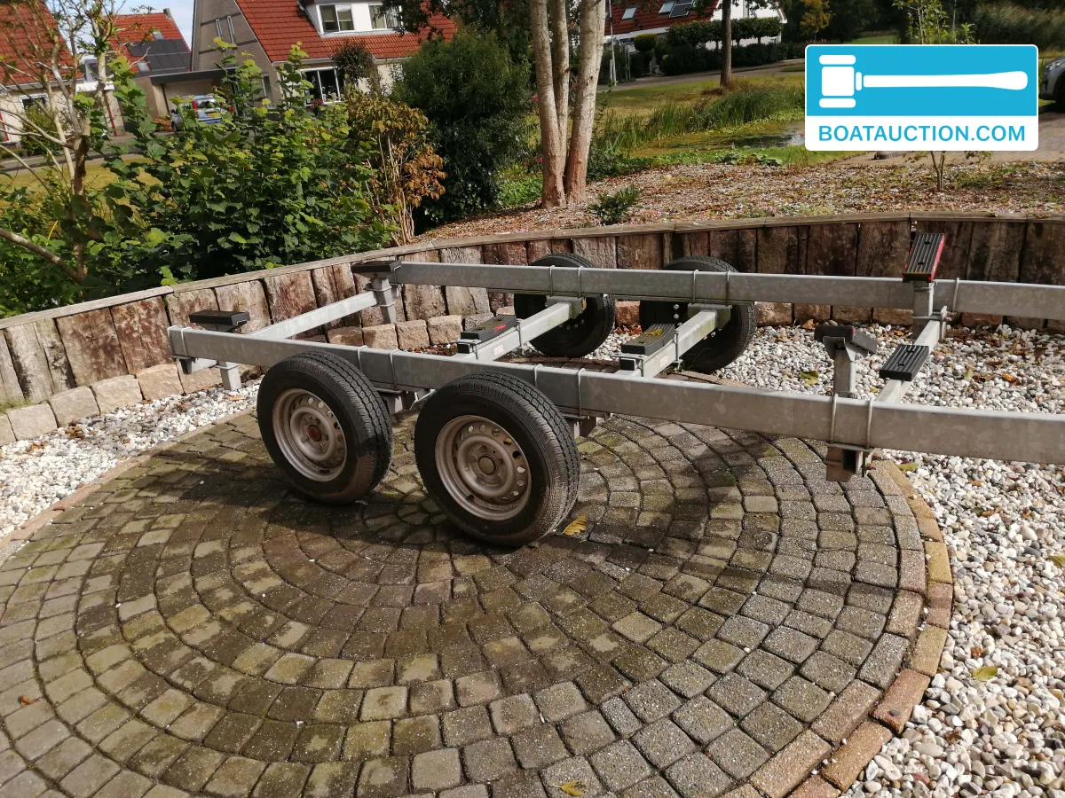 foto: 84 Morebas 7200