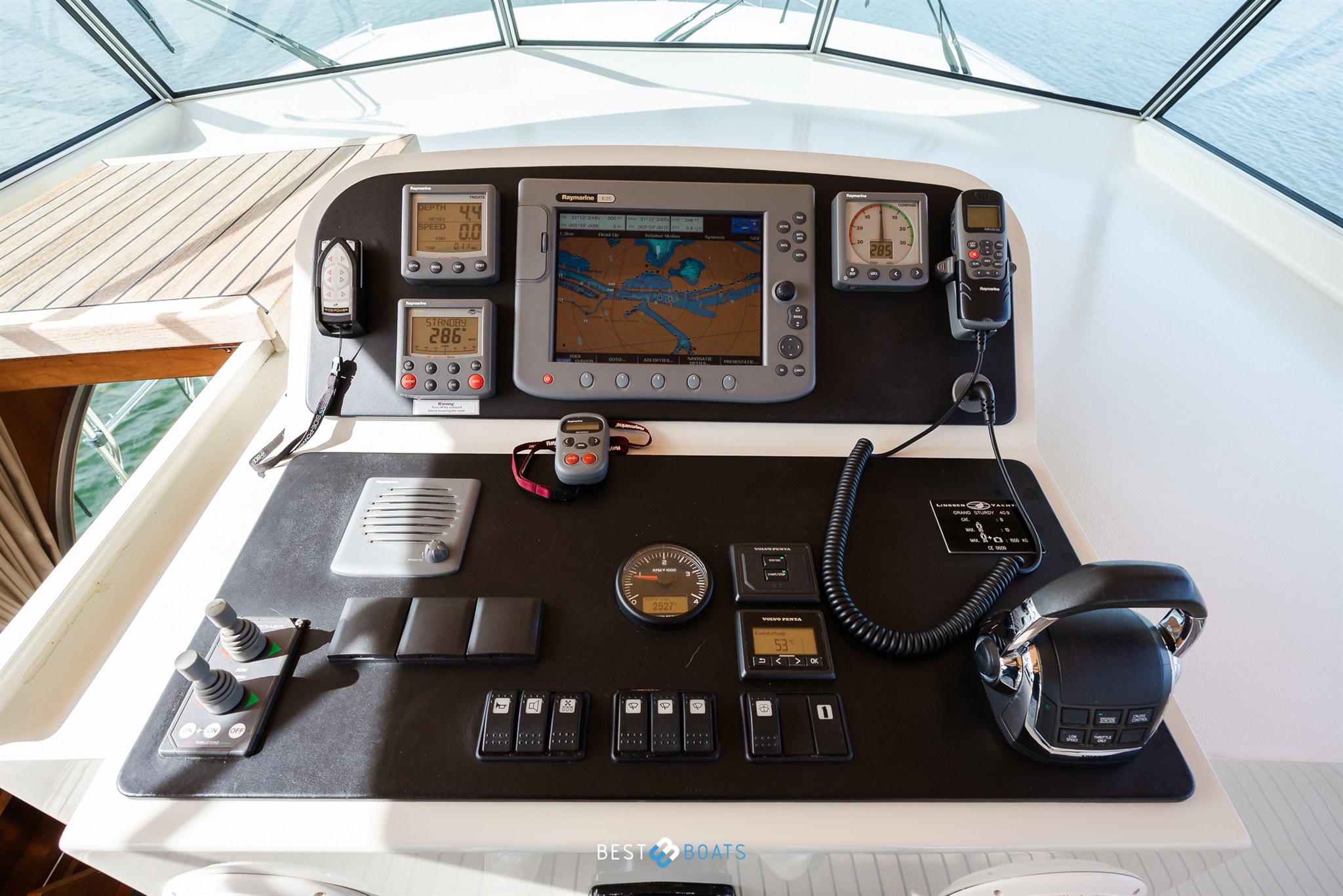 foto: 4 Linssen Grand Sturdy 40.9 AC