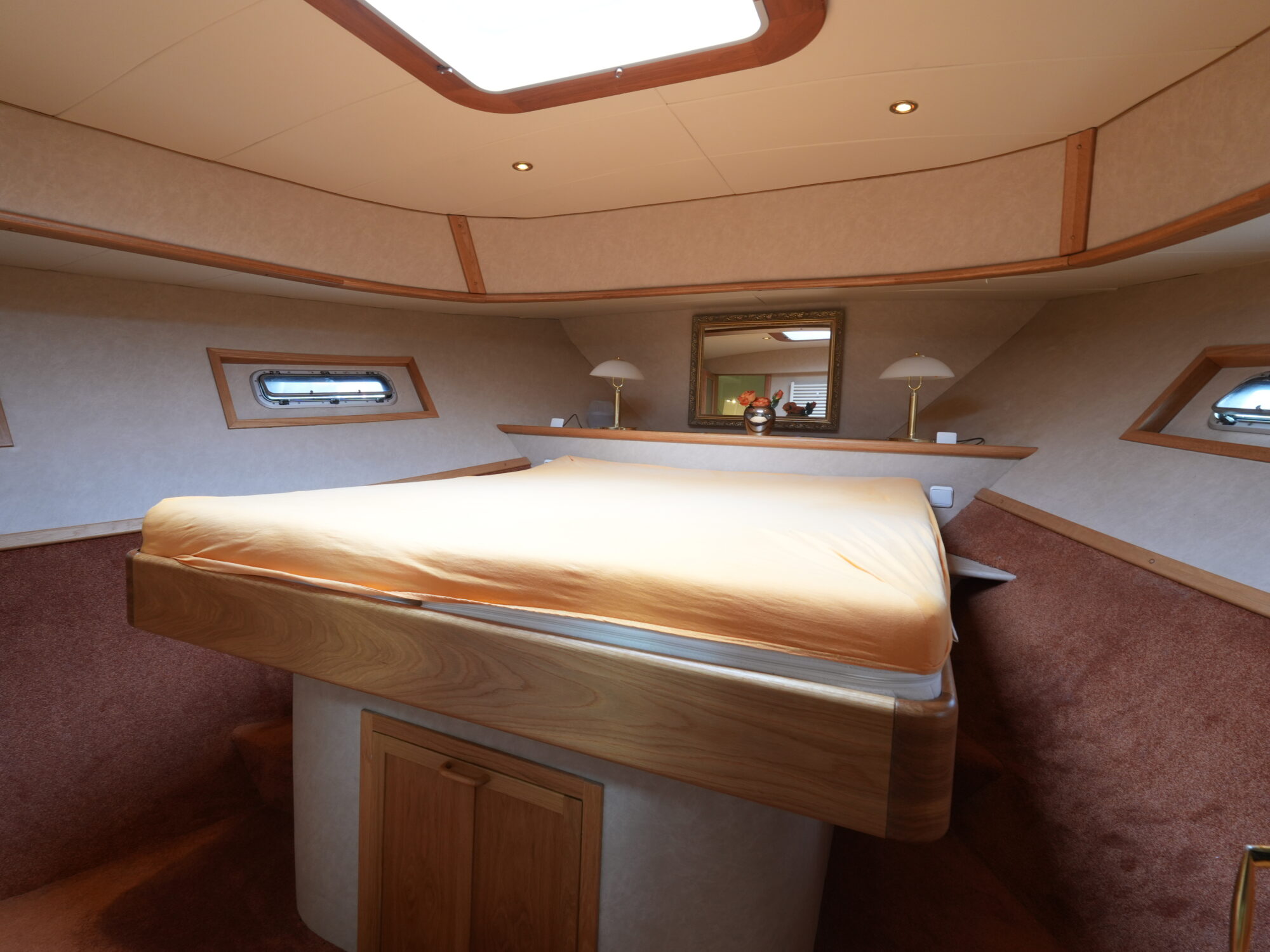 foto: 11 Kajuitzeilboot 700