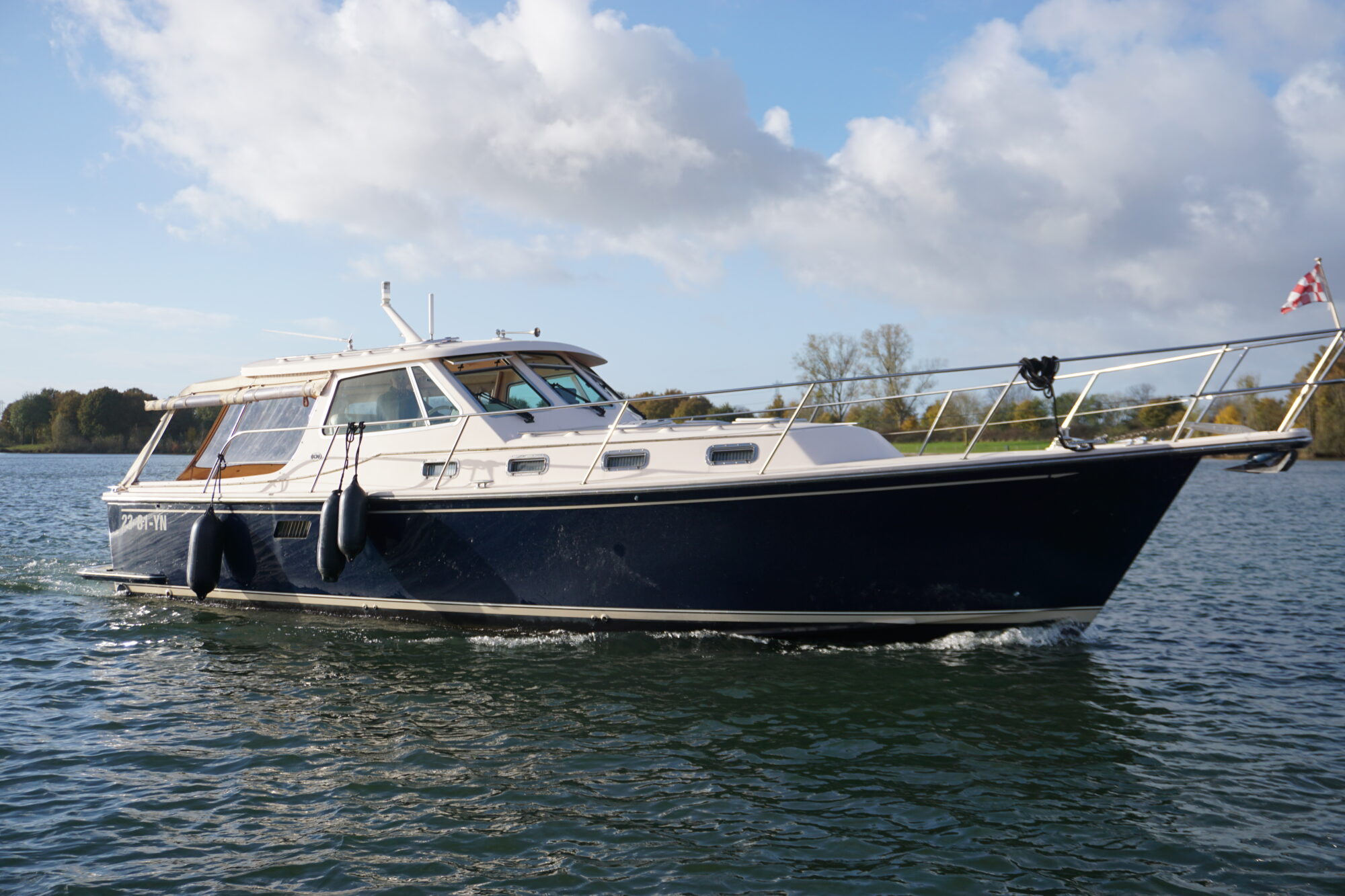 foto: 12 Island Packet Island Packet Craft 360 Express