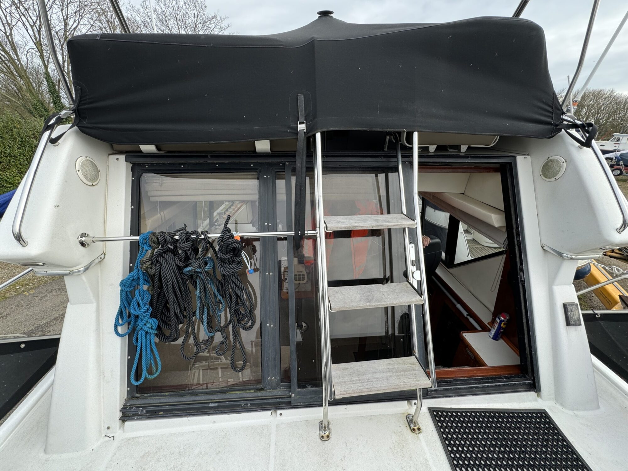 foto: 6 Carver Carver 28 Flybridge