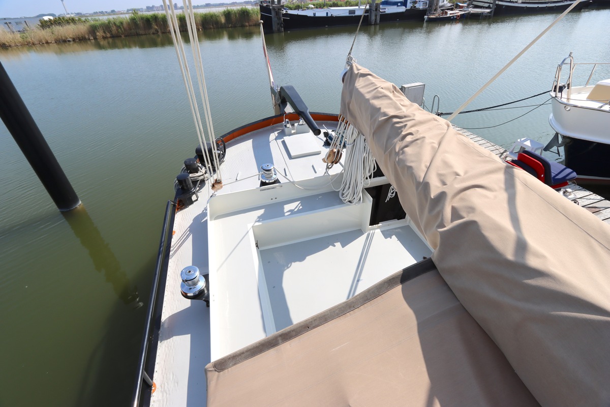 foto: 5 Tjalk Woonboot 
