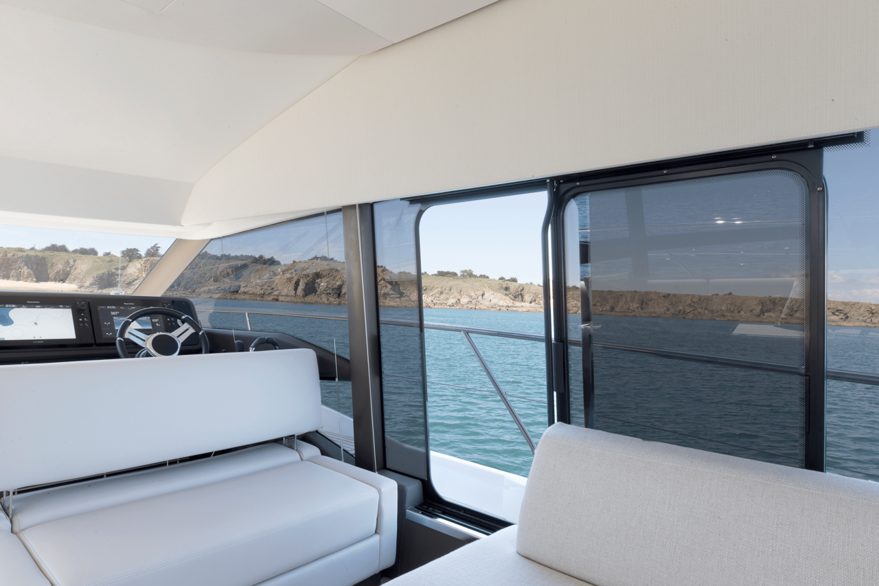 foto: 6 Prestige 520 flybridge #317