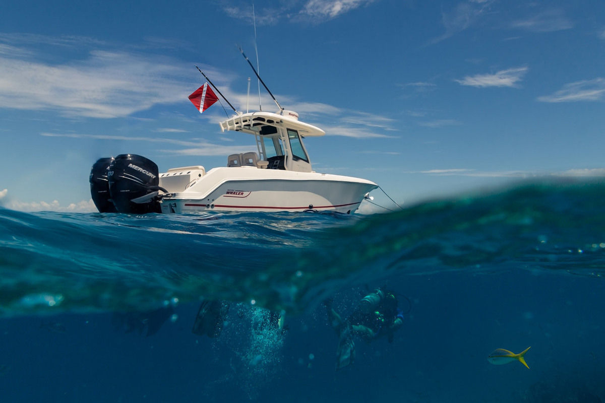 foto: 31 Boston Whaler 280 Outrage
