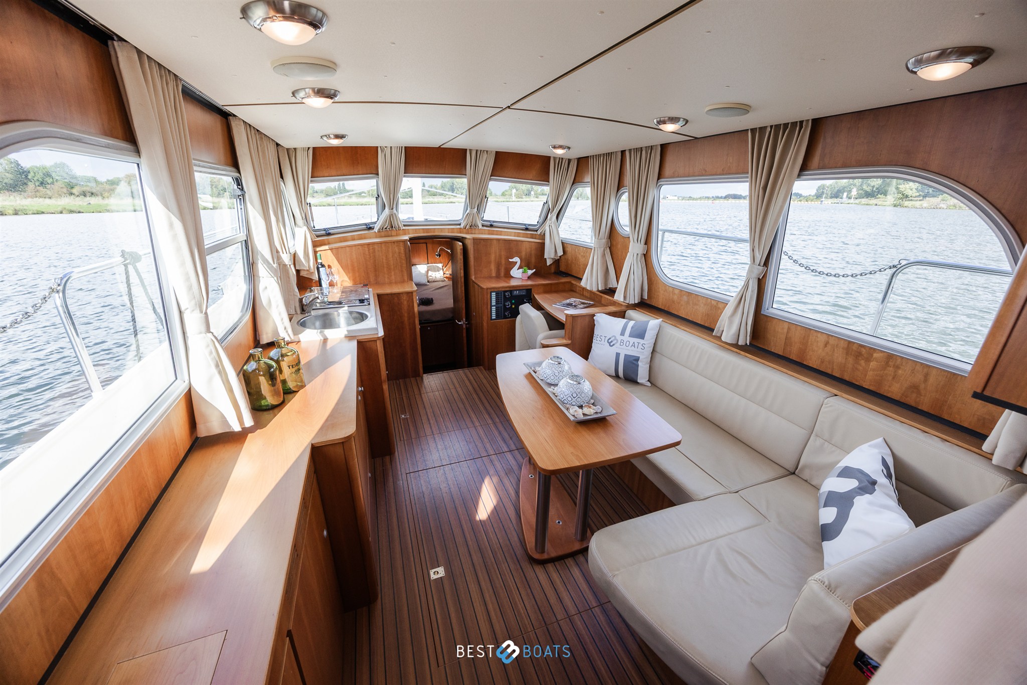 foto: 6 Linssen Grand Sturdy 34.9 AC