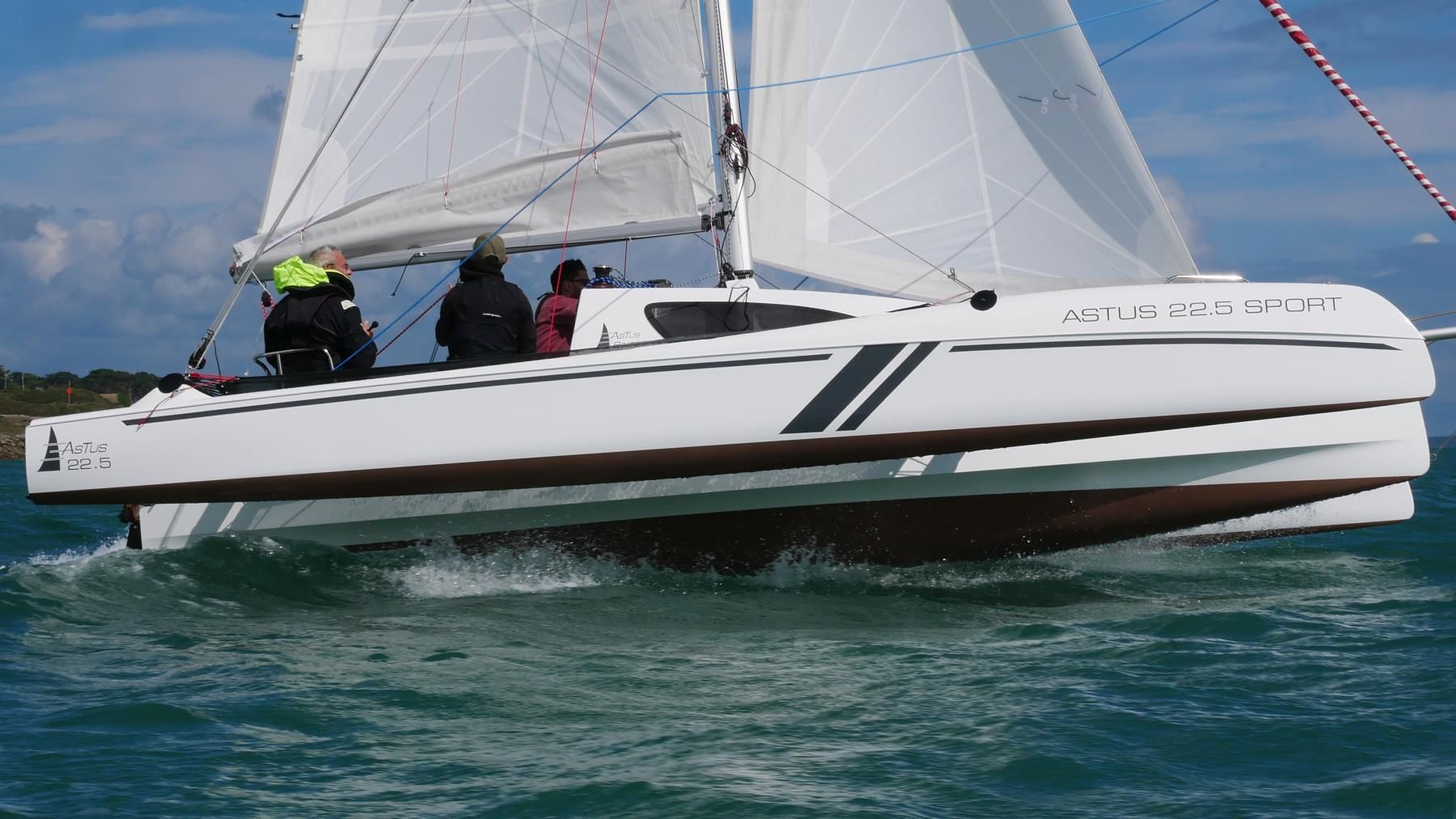 foto: 16 Astus 22.5 Trimaran