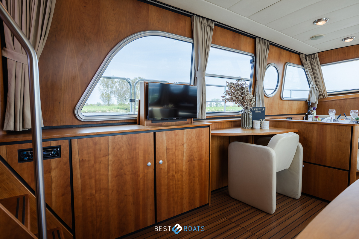 foto: 5 Linssen Grand Sturdy 43.9 AC