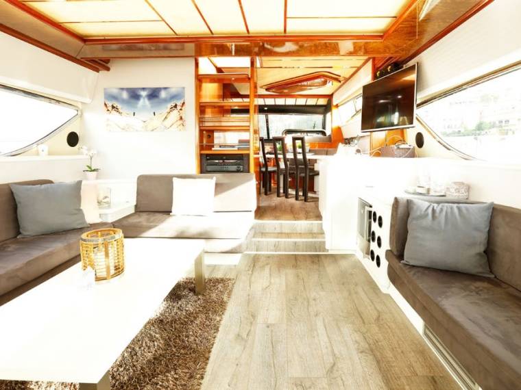 foto: 4 Ferretti 210 Fly