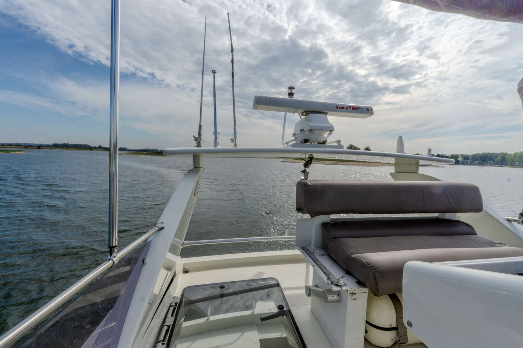 foto: 7 Mochi Craft Mochi Craft 43 Flybridge