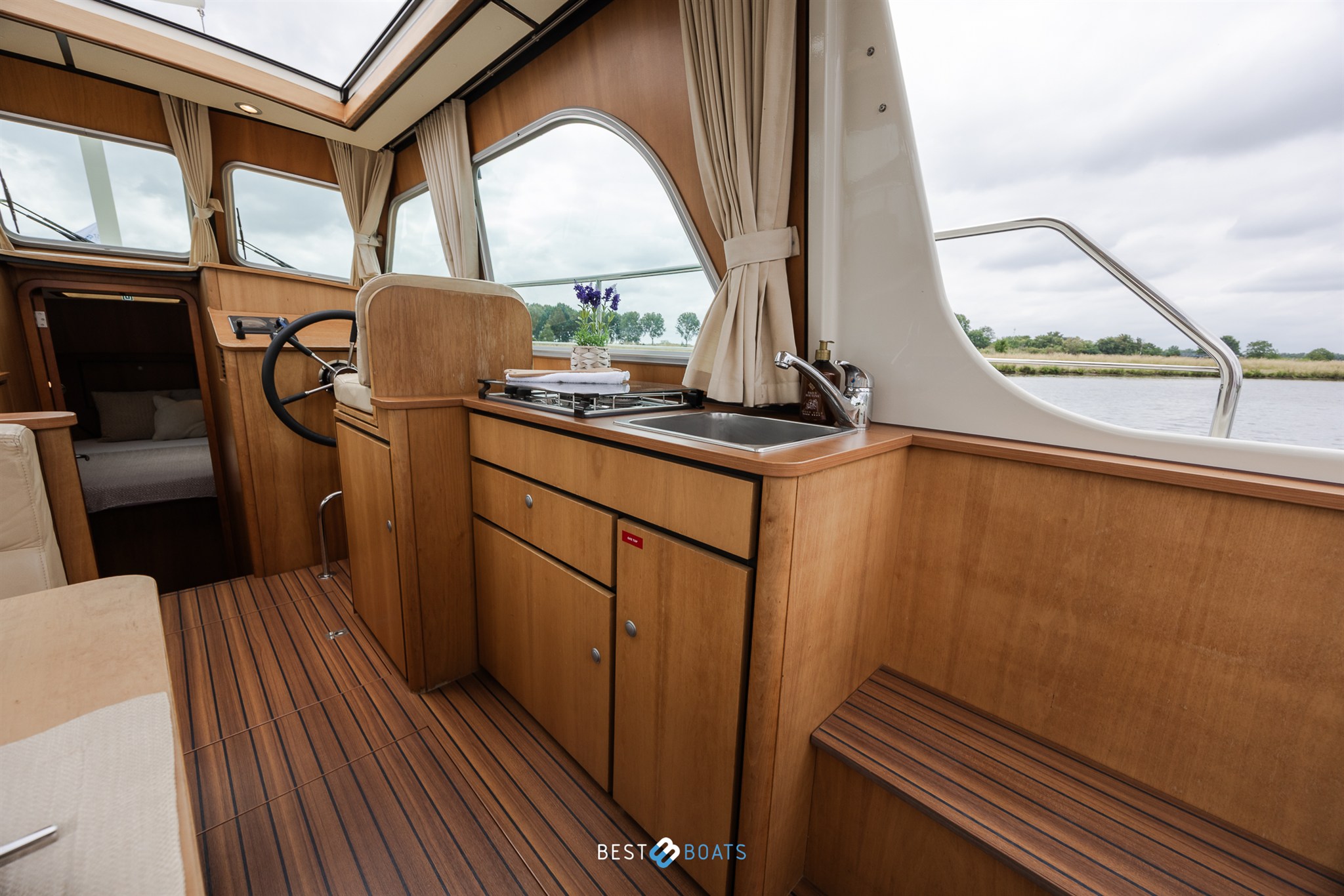foto: 4 Linssen Grand Sturdy 25.9 SCF