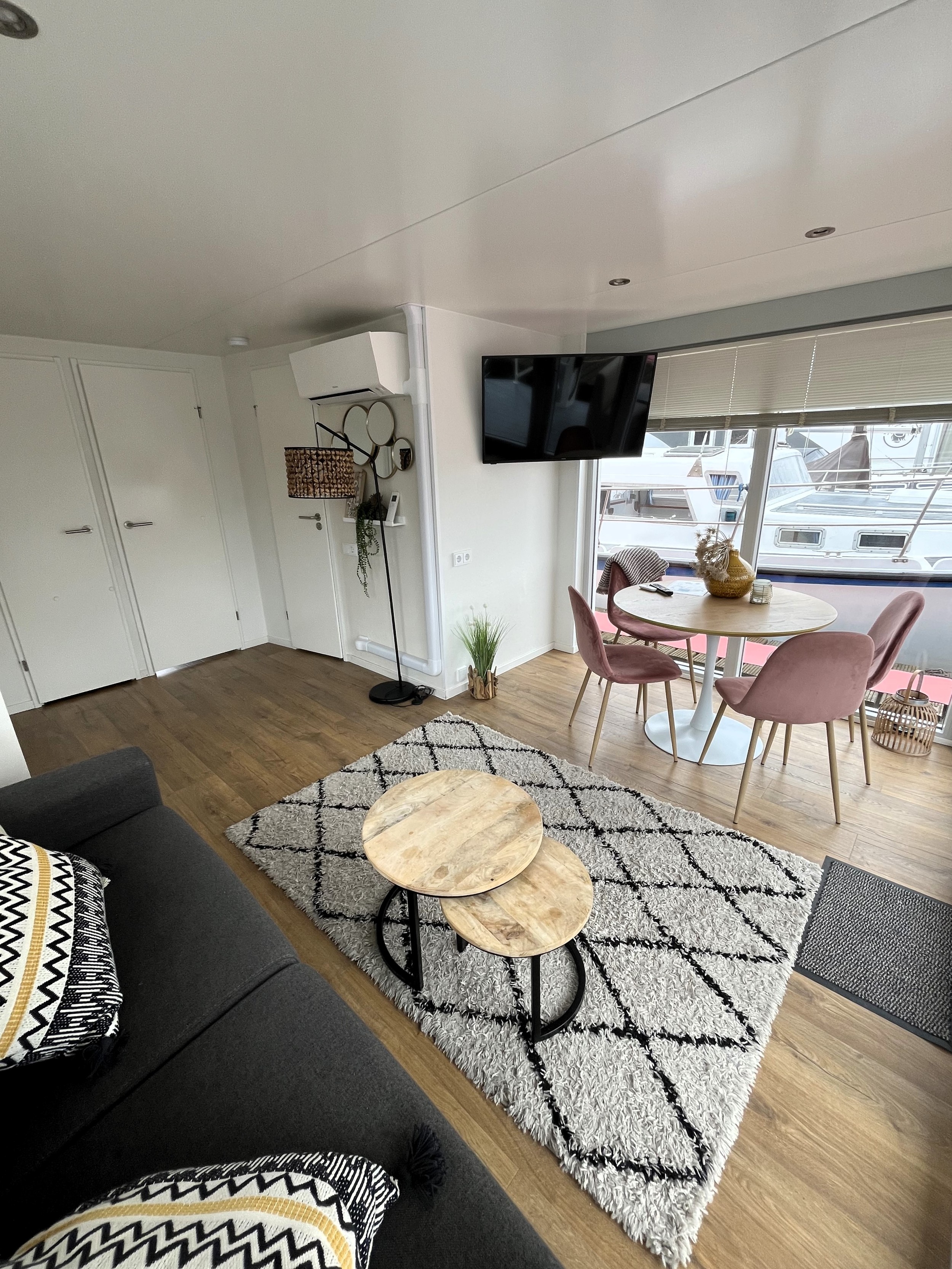 foto: 5 Havenlodge Melite Compleet Houseboat