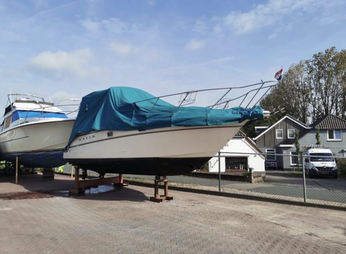 foto: 5 Maxum 2800 SCR
