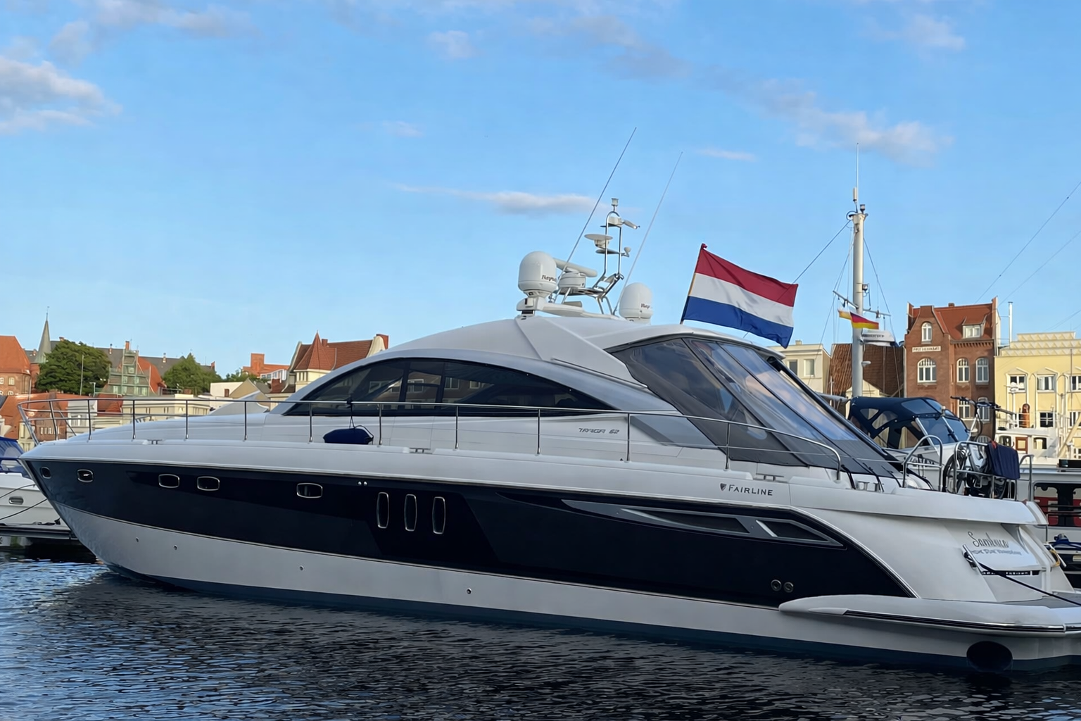 hoofdfoto: 1 Fairline Targa 62 GT