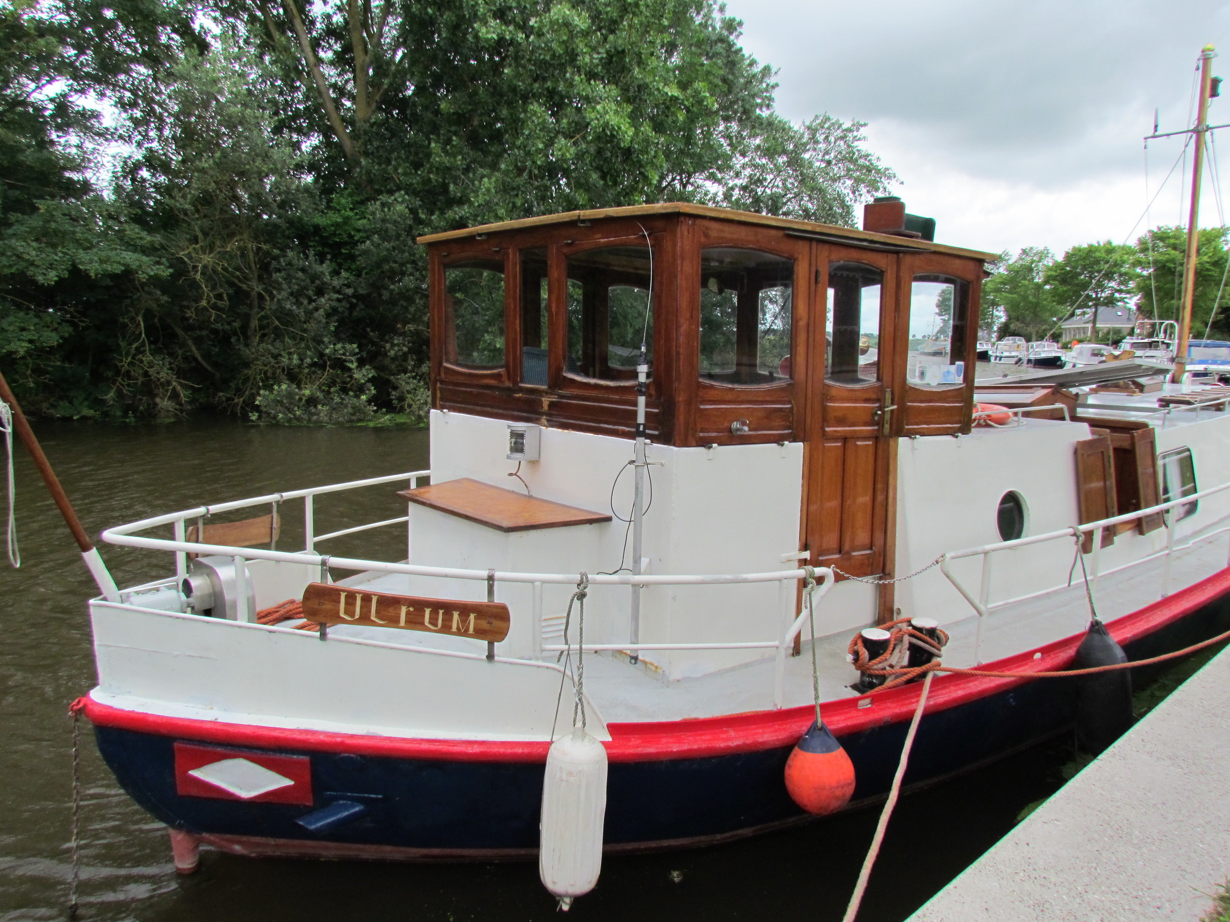 foto: 7 Hamburger Schuit Varend Woonschip
