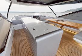 foto: 4 Sunseeker 88 Yacht