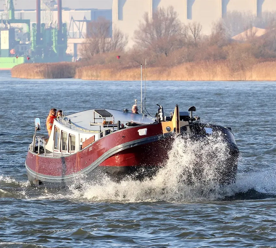 foto: 6 Motortjalk 21.40, met UBC